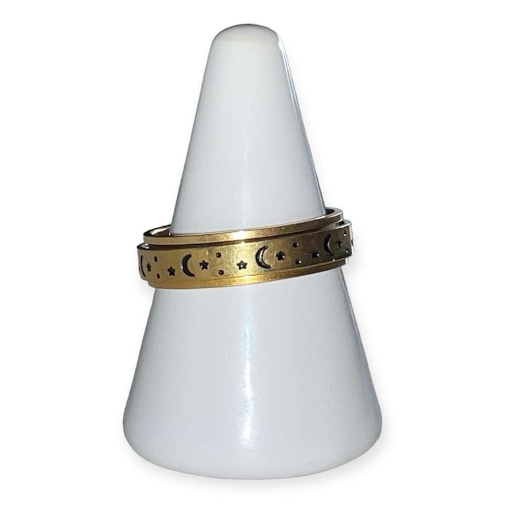 Fidget Anxiety Turning Stars and Moons Ring rotating, turning, spinning. Fashion